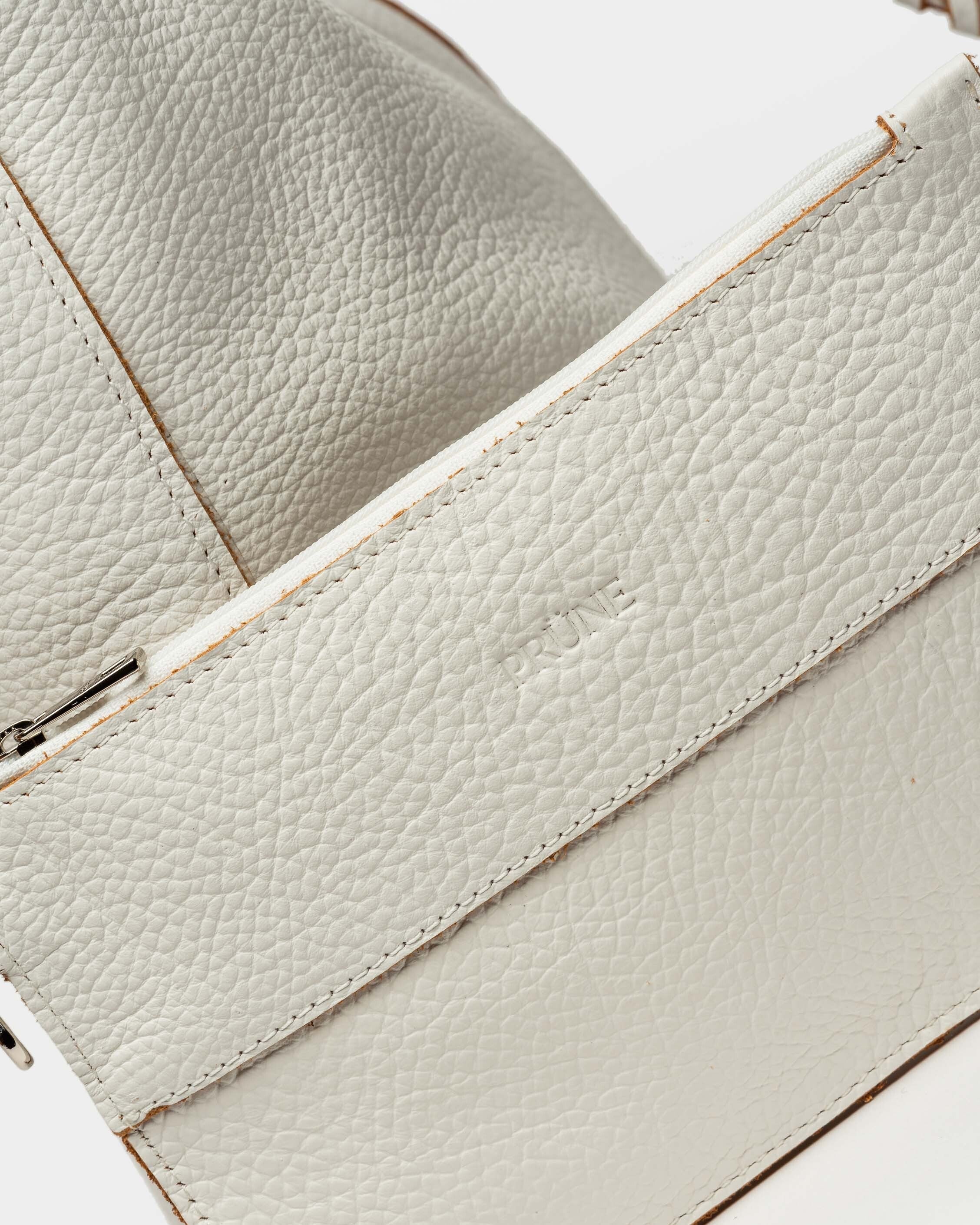 SHOPPER THE BRAIDED EN CUERO GRANEADO