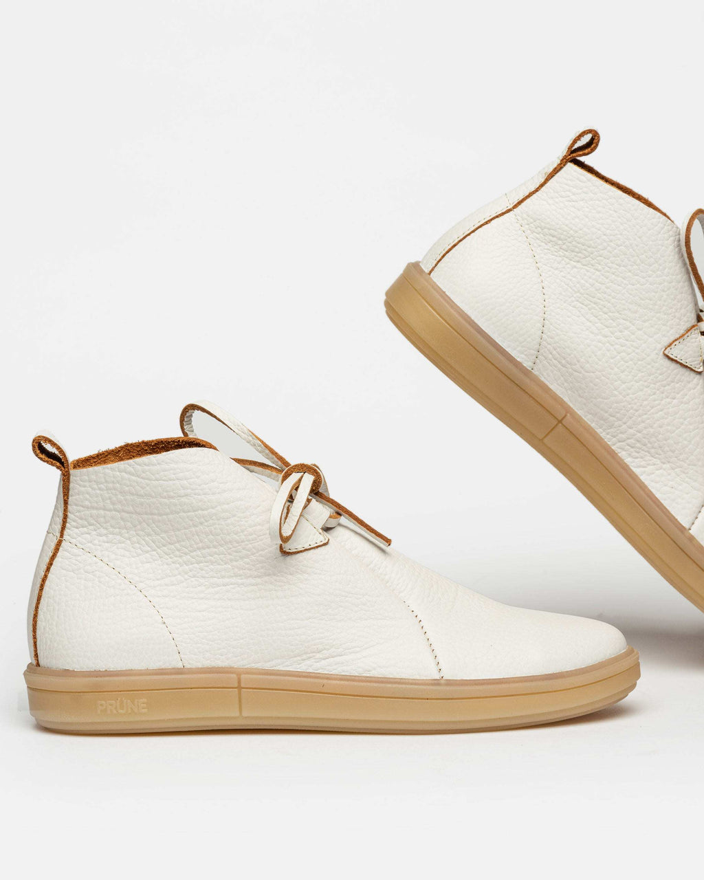 SNEAKER REBECCA EN CUERO GRANEADO