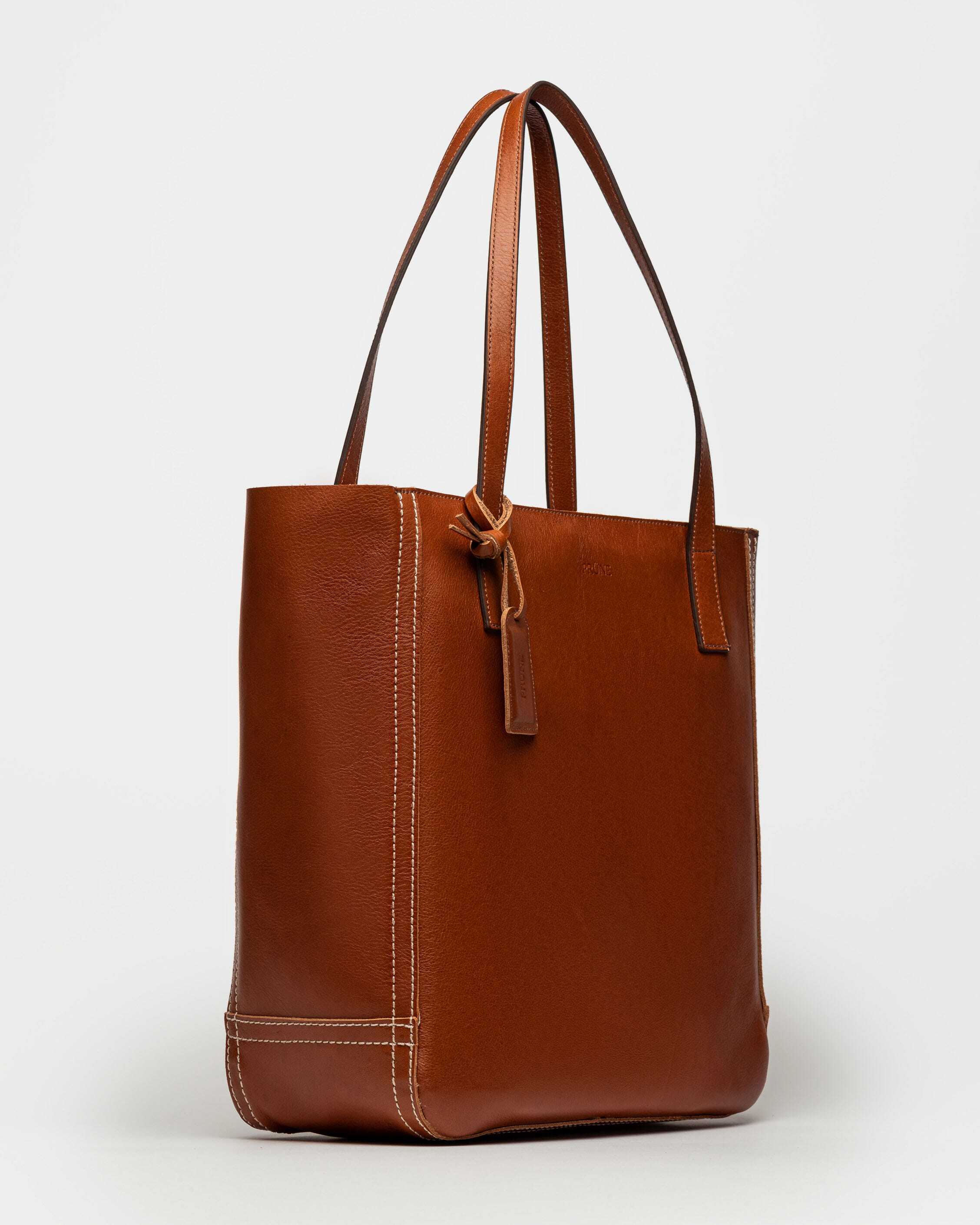 SHOPPER VERA EN CUERO VEGETAL LISO