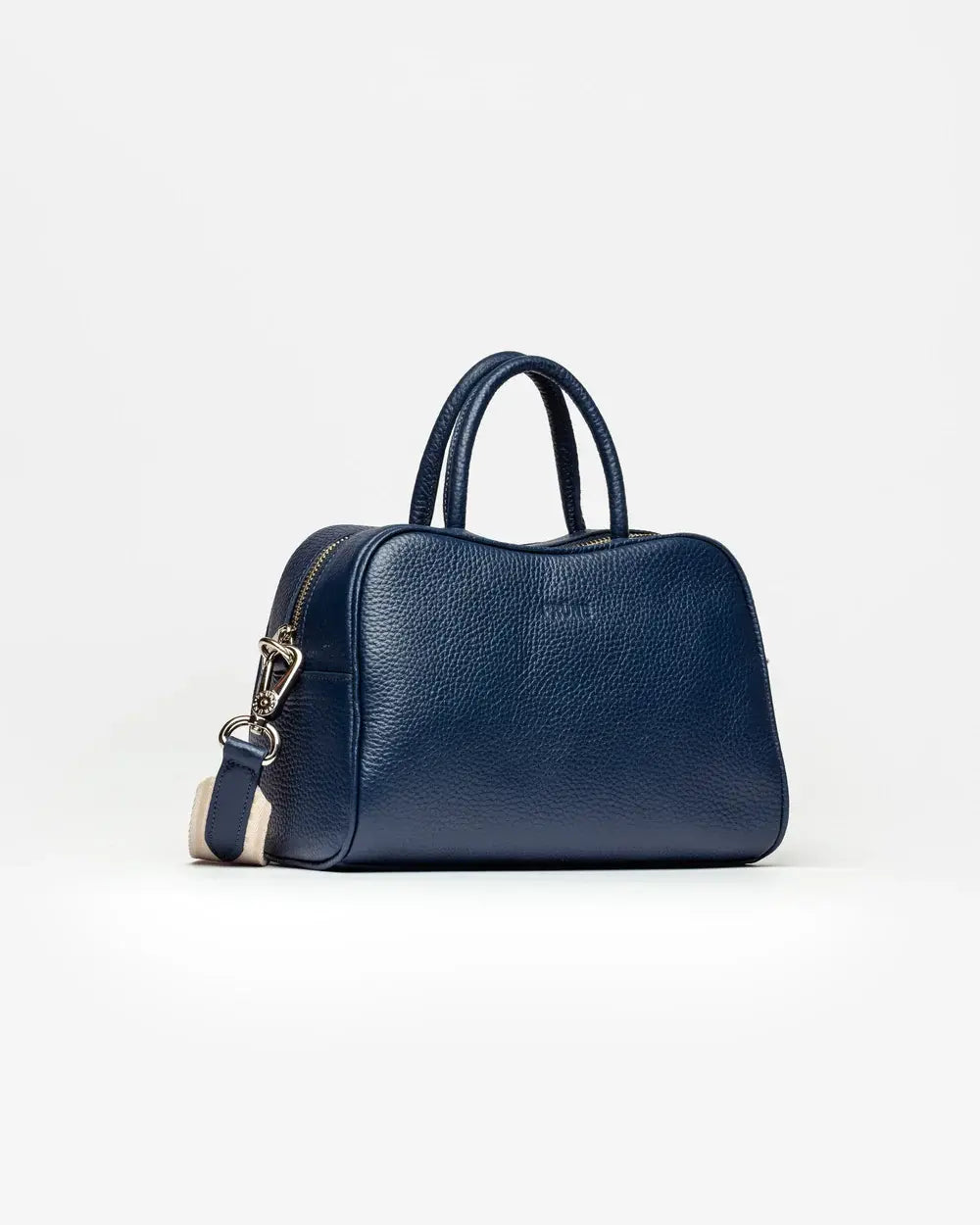 CARTERA DE MANO THE CLUB EN CUERO GRANEADO