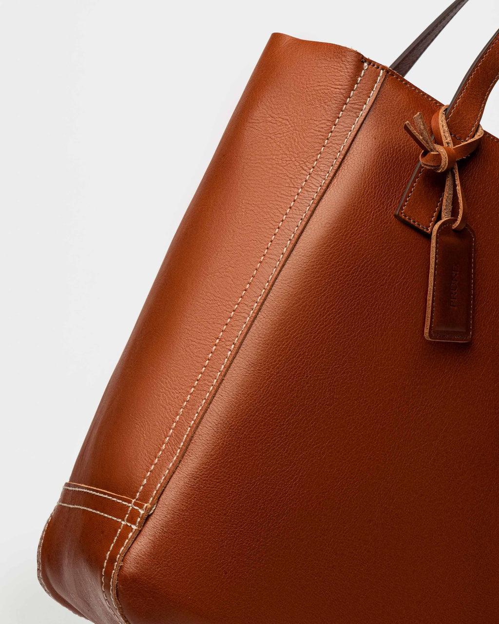 SHOPPER VERA EN CUERO VEGETAL LISO