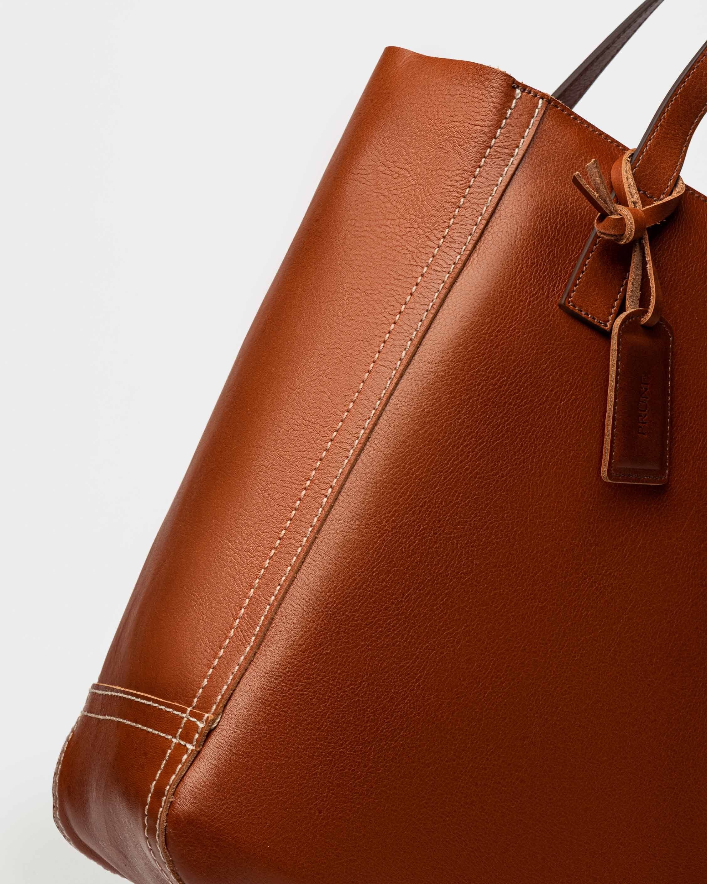 SHOPPER VERA EN CUERO VEGETAL LISO