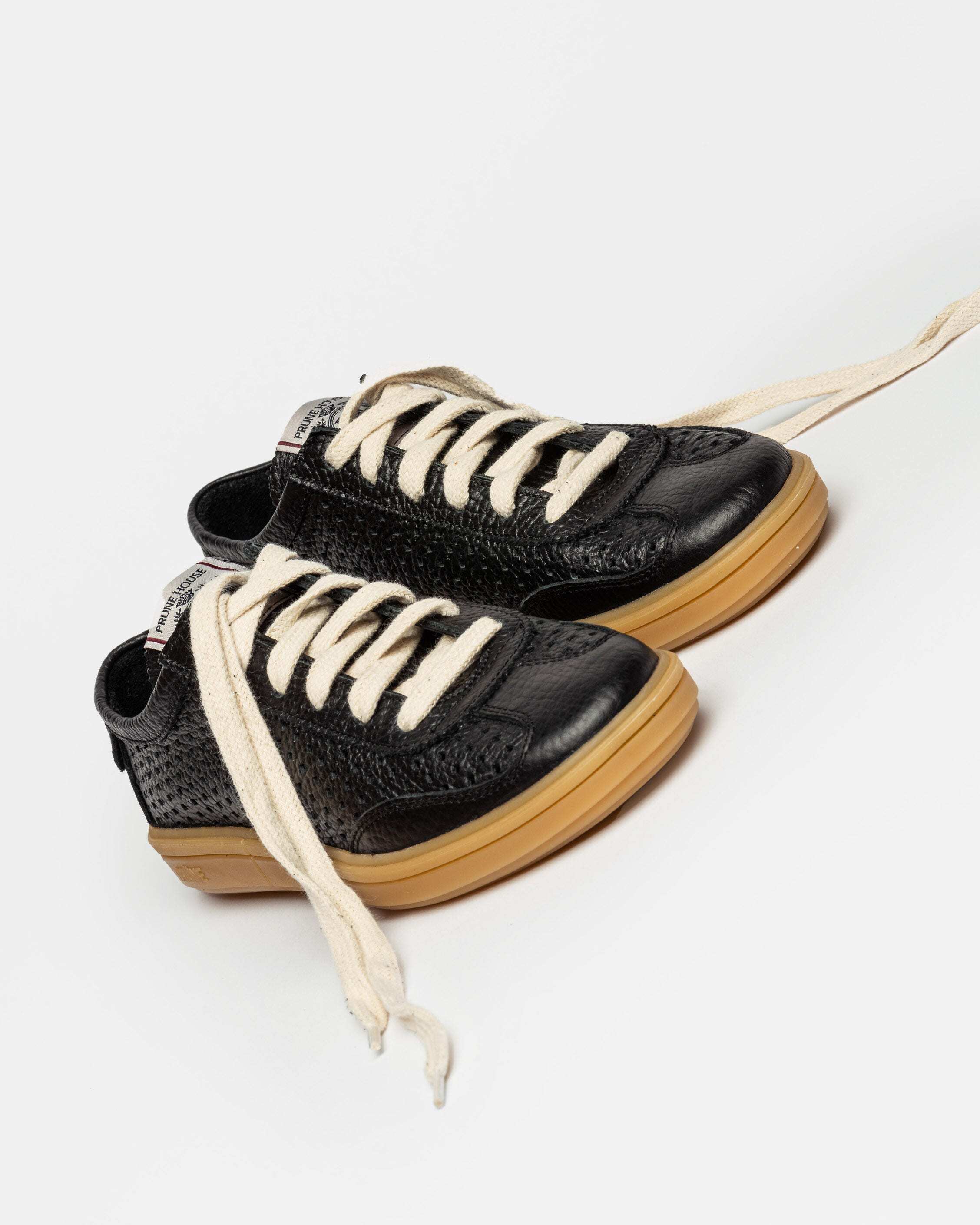 SNEAKER LAUREN EN CUERO GRANEADO
