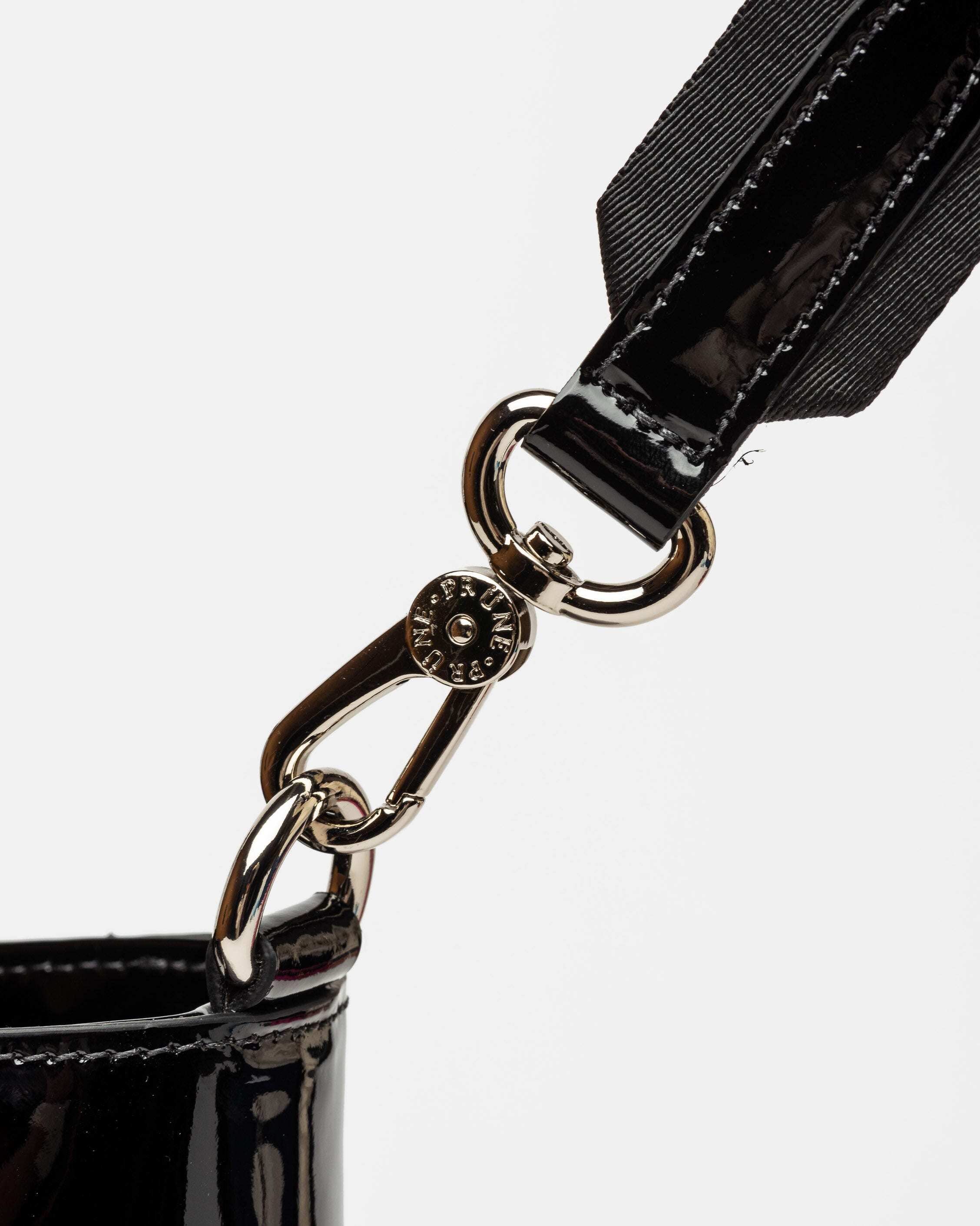 SHOPPER THE CIRCLE EN CUERO CHAROL